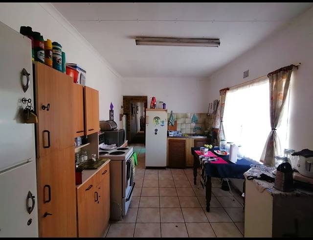 3 BEDROOM FREESTANDING FOR SALE IN STILFONTEIN EXT 2